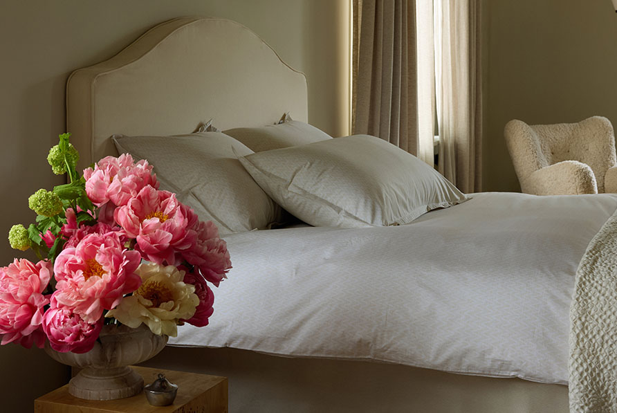 S&auml;ngkl&auml;der och s&auml;nggavel fr&aring;n Mille Notti